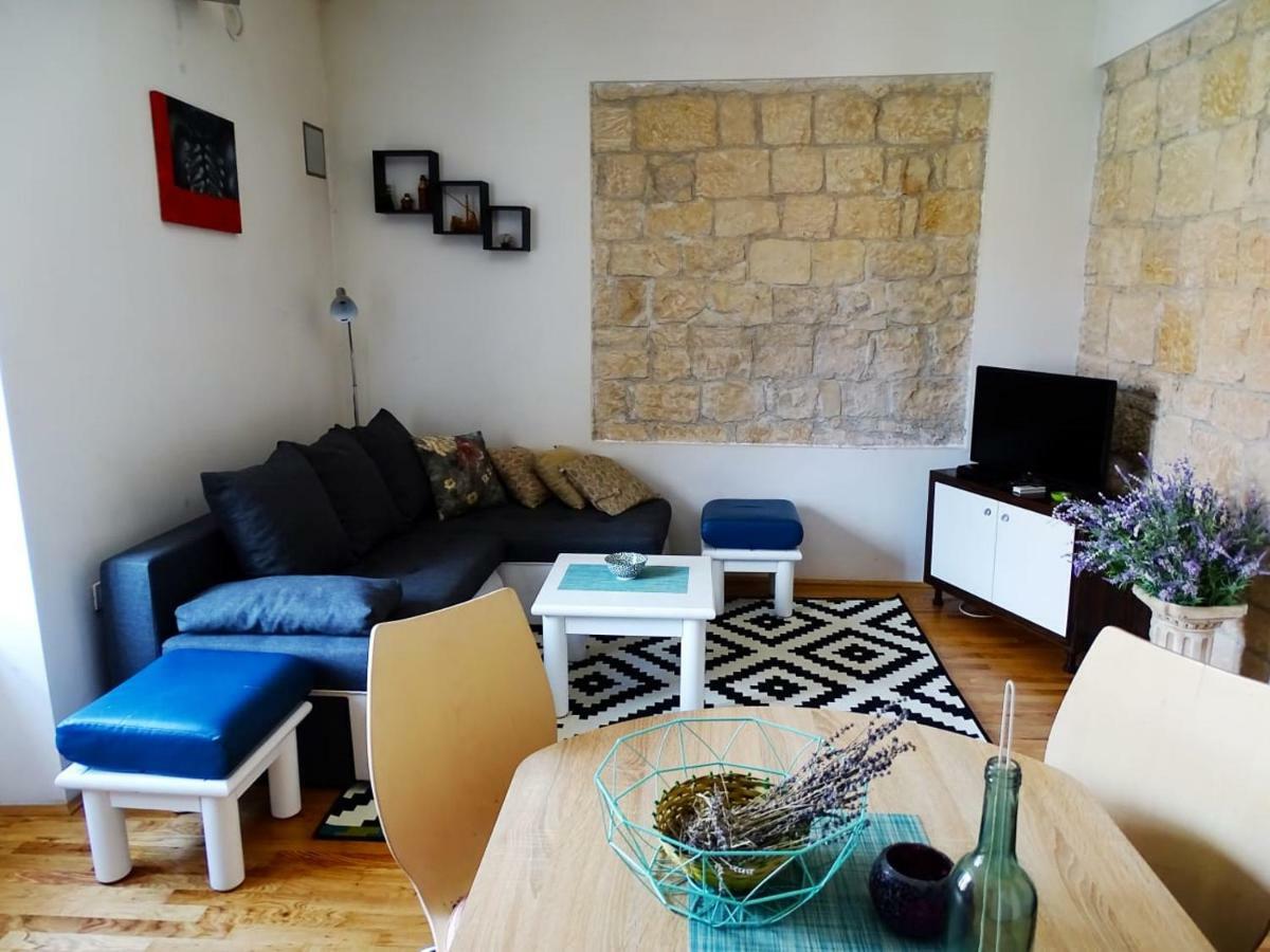 Apartment Naita Sinj Exterior photo